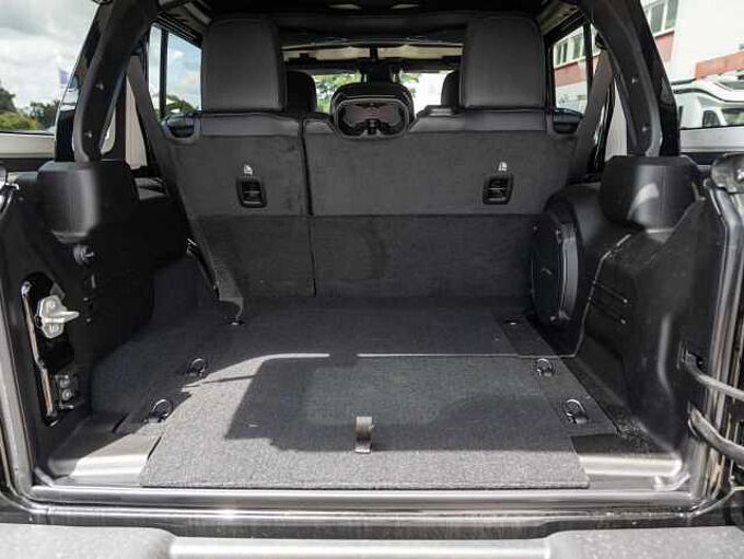 Jeep Wrangler MY25 Sahara 2.0l T-GDI Unlimited