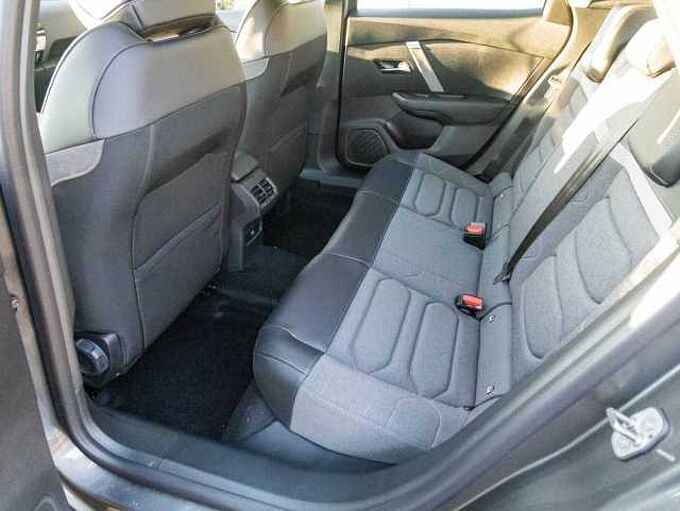 Citroen C4 PureTech 130 EAT8 PLUS