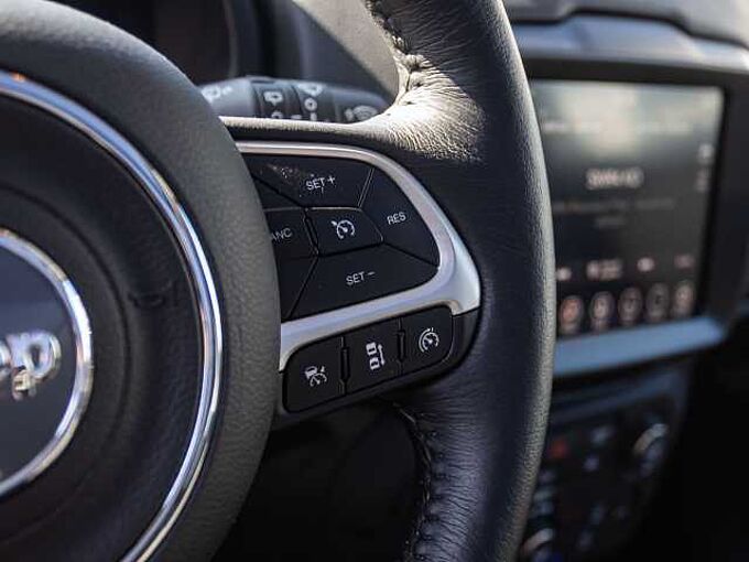 Jeep Renegade 1.5 GSE  e-Hybrid Limited Panorama