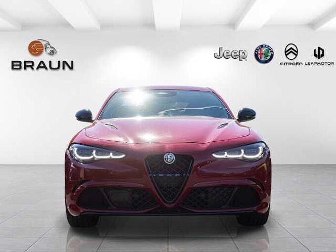 Alfa Romeo Giulia 2.9 V6 Bi-Turbo Quadrifoglio ORO 12/83