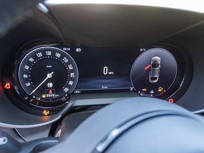 Alfa Romeo Giulia 2.9 V6 Bi-Turbo Quadrifoglio ORO 12/83