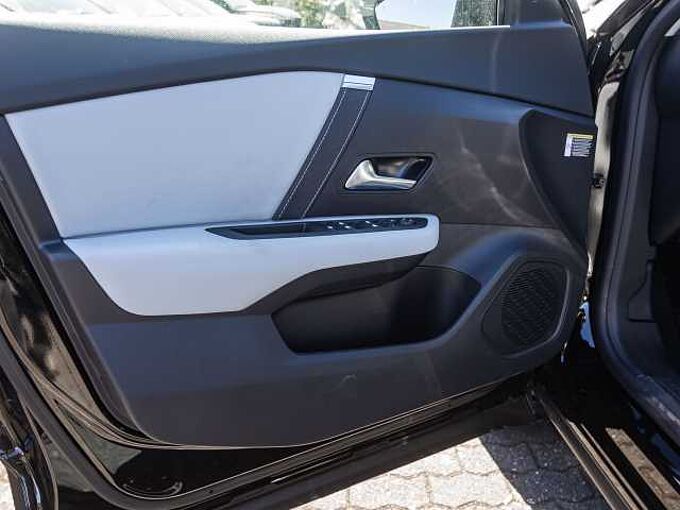 Citroen C4 Hybrid 145 MAX