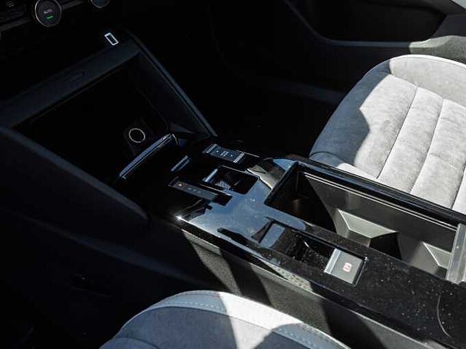 Citroen C4 Hybrid 145 MAX