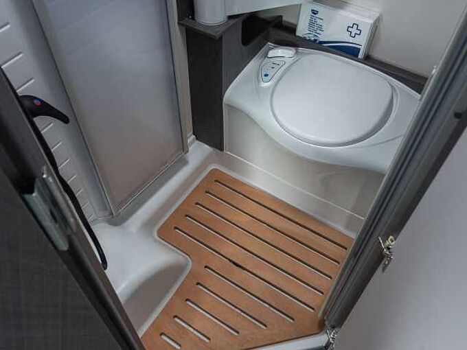 Etrusco T 5900 FB Hubbett UPE 75.038 &euro;