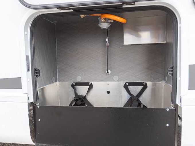 Etrusco T 5900 FB Hubbett UPE 75.038 &euro;