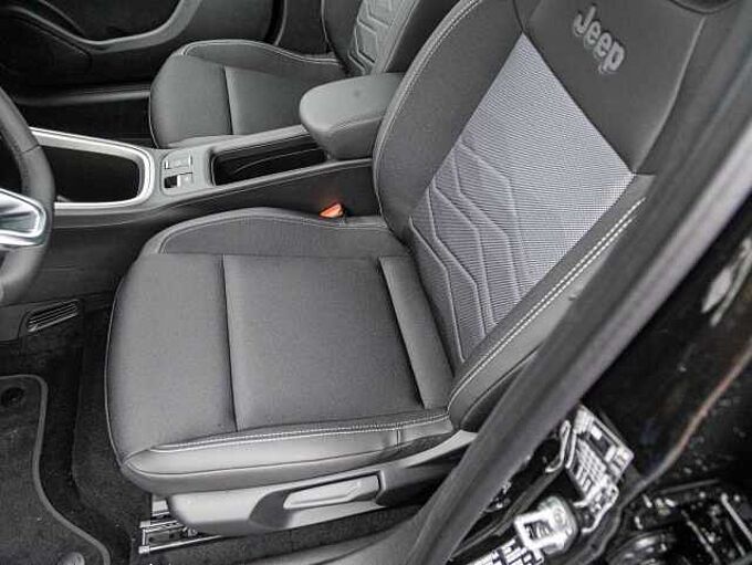 Jeep Avenger 1.2 T3 48V e-Hybrid Automatik Altitude