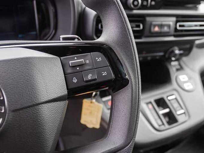Citroen Berlingo Kastenwagen XL Diesel 130 Automatik