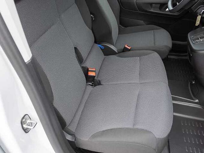 Citroen Berlingo Kastenwagen XL Diesel 130 Automatik