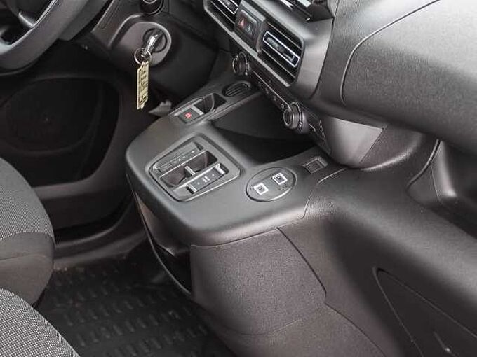 Citroen Berlingo Kastenwagen XL Diesel 130 Automatik