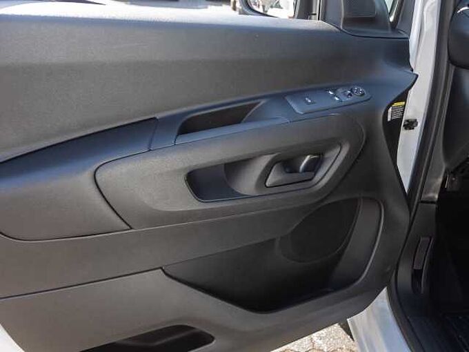 Citroen Berlingo Kastenwagen XL Diesel 130 Automatik