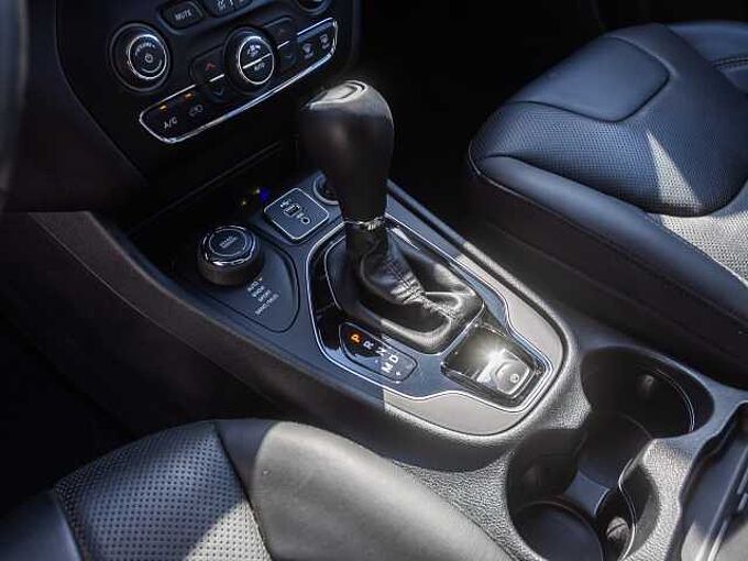 Jeep Cherokee 2.2  Allrad Limited