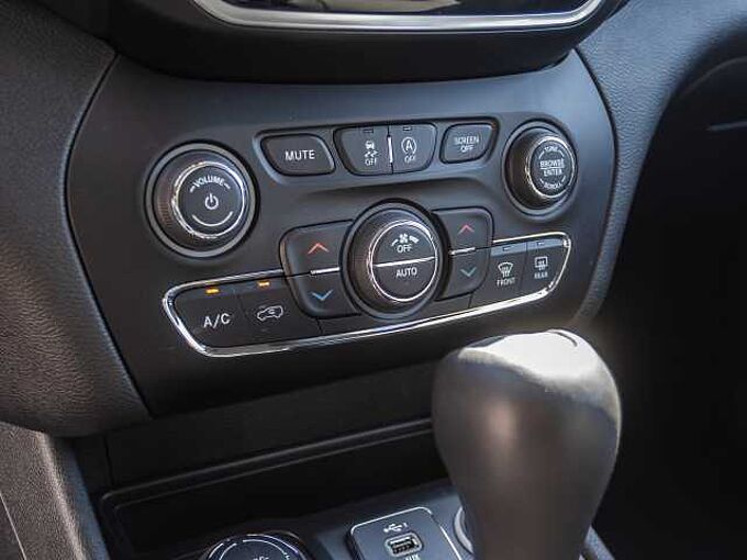 Jeep Cherokee 2.2  Allrad Limited