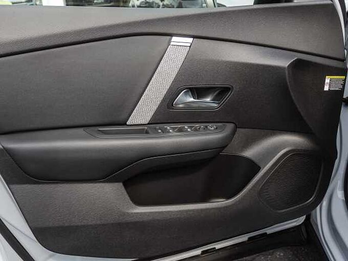 Citroen C4 PureTech 130 EAT8 MAX Techno-Paket