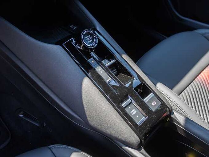 Alfa Romeo Junior 1.2 VGT Ibrida Ti