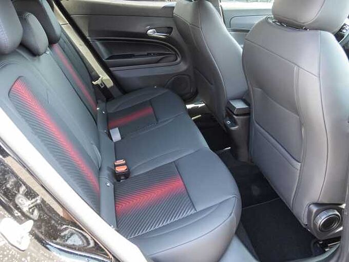 Alfa Romeo Junior 1.2 VGT Ibrida Ti