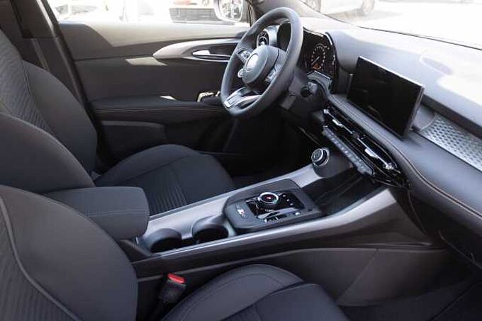 Alfa Romeo Junior 1.2 VGT Ibrida Ti