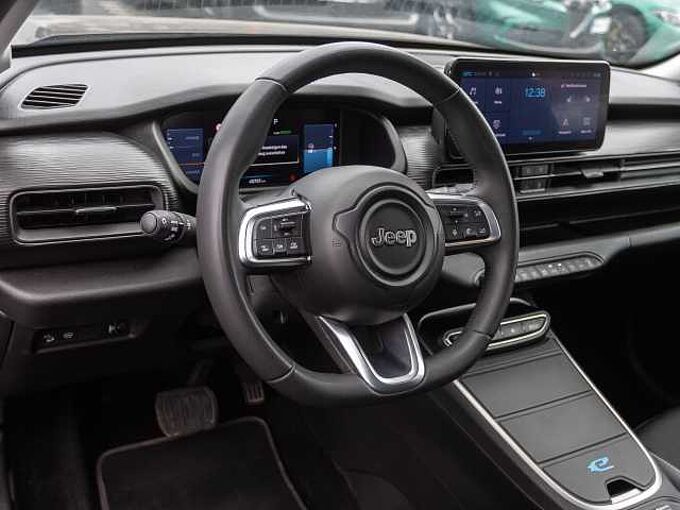 Jeep Avenger Elektro Altitude Infotainment-Paket