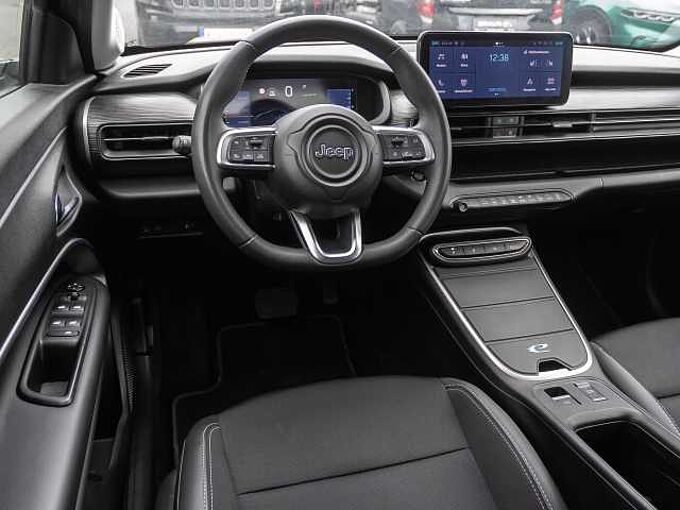 Jeep Avenger Elektro Altitude Infotainment-Paket