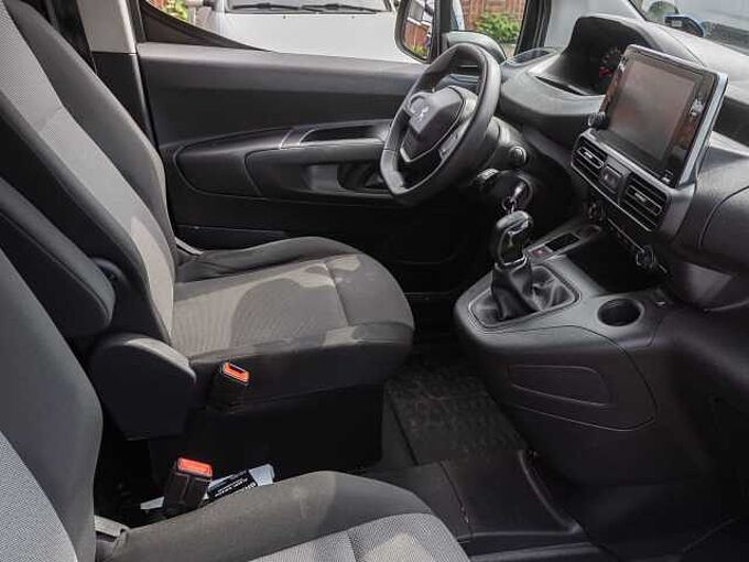 Peugeot Partner 1.6 BlueHDi 100 L2  Premium