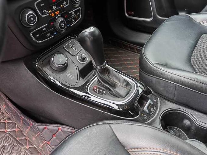 Jeep Compass 2.0 Limited 4x4 AT Park-Paket
