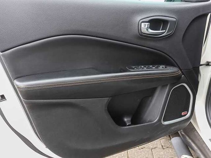 Jeep Compass 2.0 Limited 4x4 AT Park-Paket