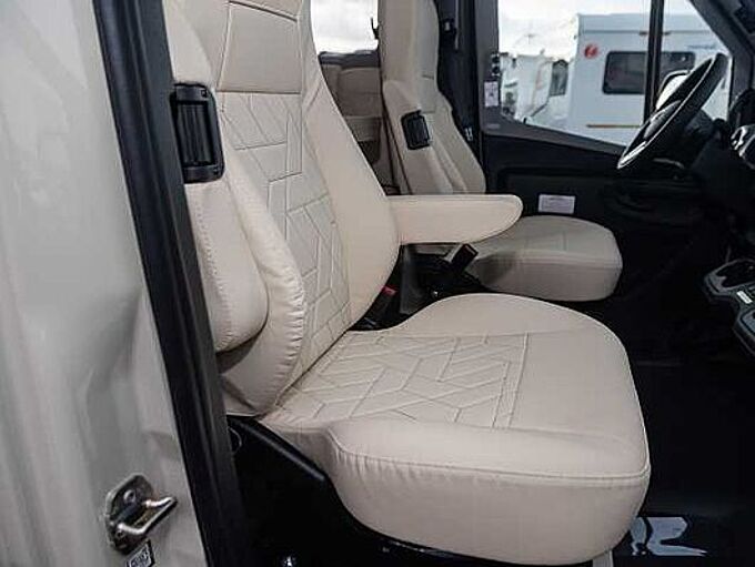 Eura Mobil XTURA 686 EF 4x4 11/26