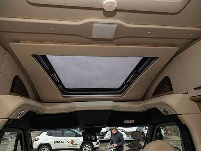 Eura Mobil XTURA 686 EF 4x4 11/26