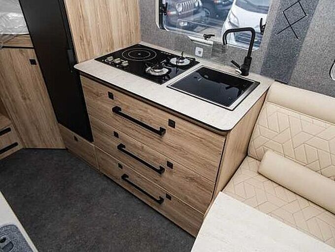 Eura Mobil XTURA 686 EF 4x4 11/26