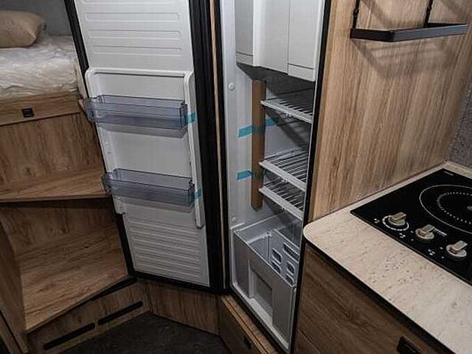 Eura Mobil XTURA 686 EF 4x4 11/26