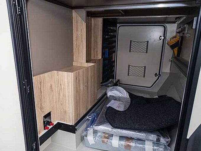 Eura Mobil XTURA 686 EF 4x4 11/26